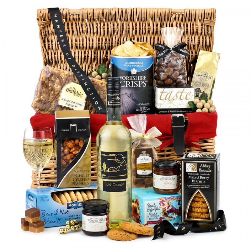 Promotional Christmas Hamper With Luxury Savoury And Sweet Treats Promotional Christmas Hampers Promobrand Promotional Merchandise Swag London Uk Promotional Branded Merchandise Promotional Branded Products L Promotional Items L Corporate