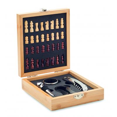 Image of Chess & Wine Gift Set In Bamboo Gift Box